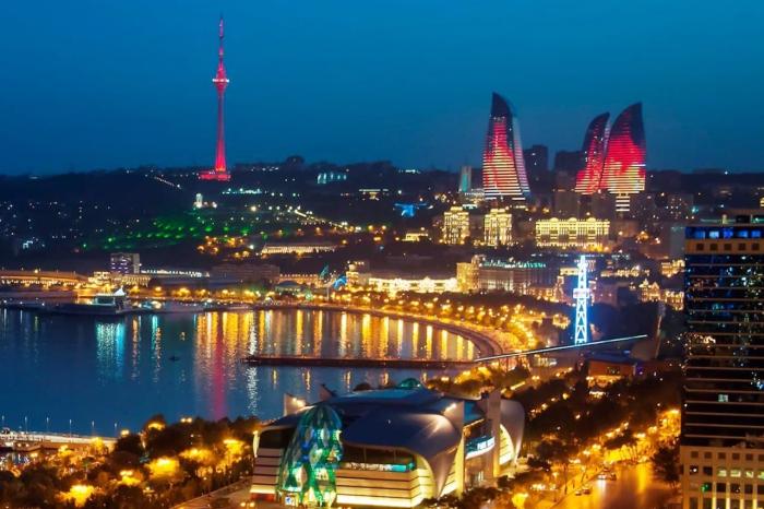 Азербайджан, Ночной Баку