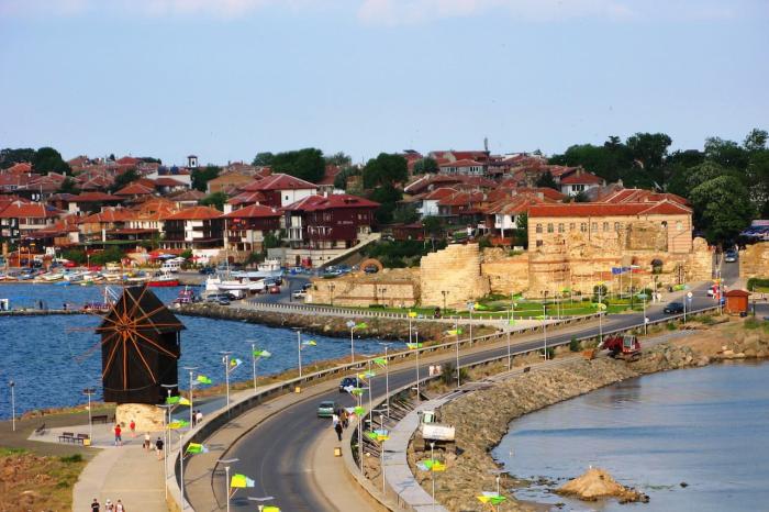 Болгария, Несебр - старый гордок в европейском стиле