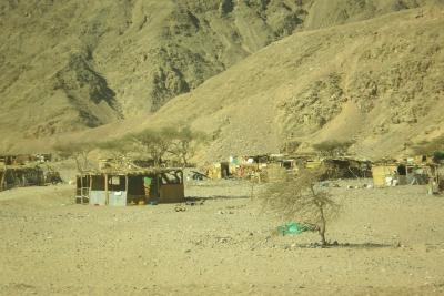 Таба, Деревня бедуинов